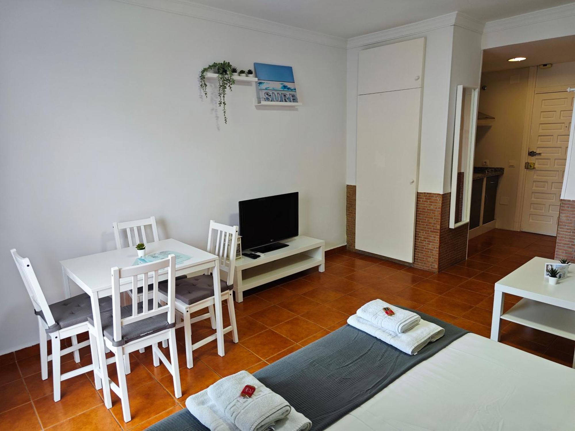 Benalbeach Casa Kito Suite 1ª Linea De Playa Benalmadena Exterior photo